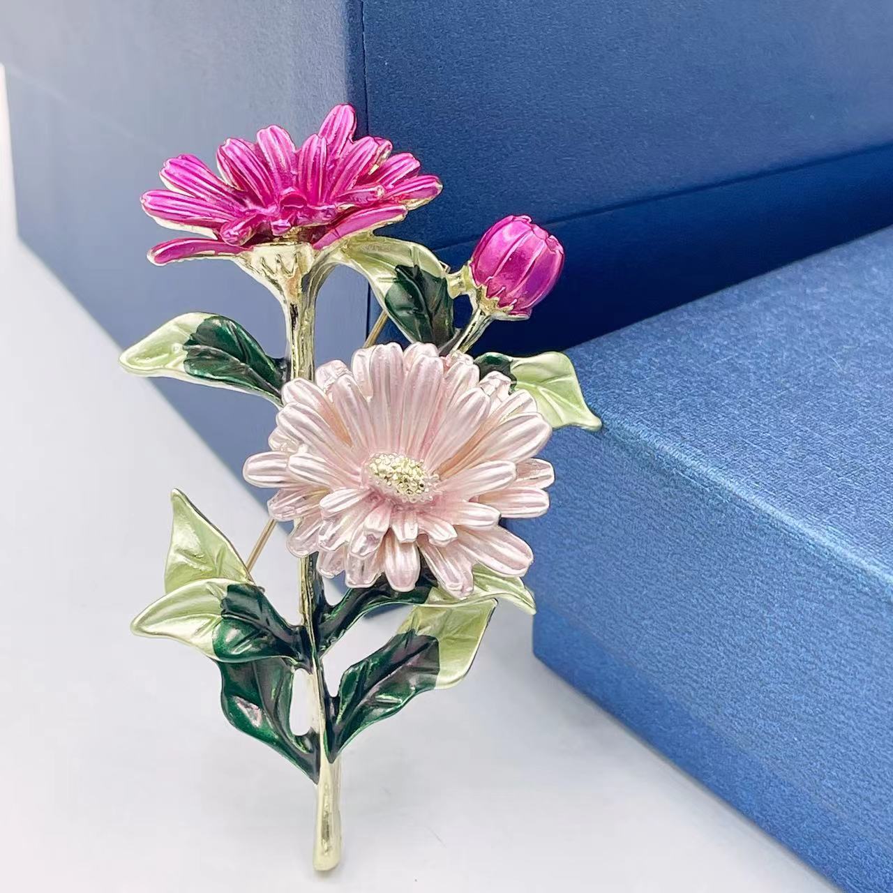 Embroidery Knot - クロスボーダー牧歌的なスタイルの手描きのファッショナブルな花のブローチ女性ニッチハイエンド感ピン DIY ハイエンドスーツブローチ