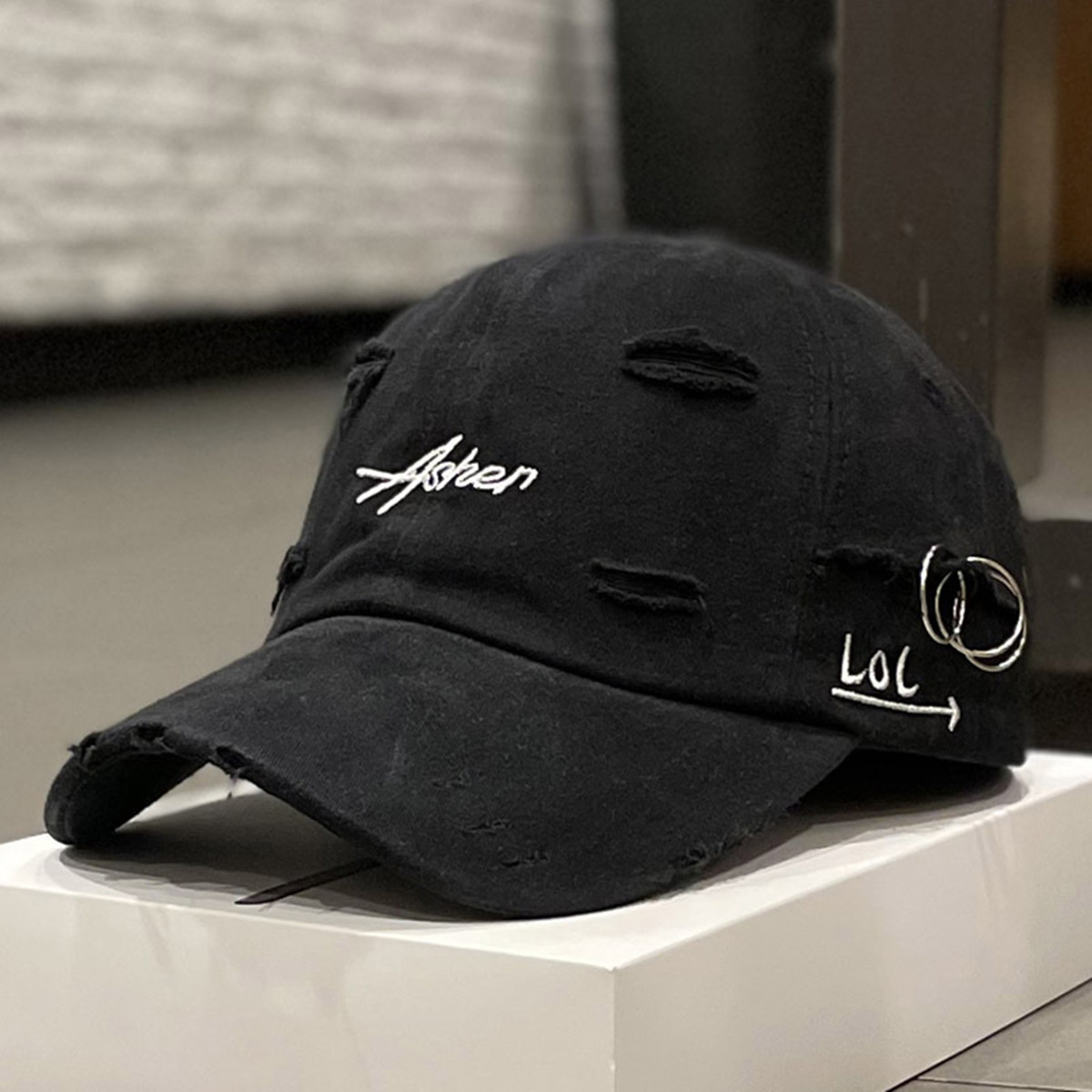 パンクストリートスタイル ダメージ加工 ベースボールキャップ - Embroidery Ring Sizes のレビューと価格