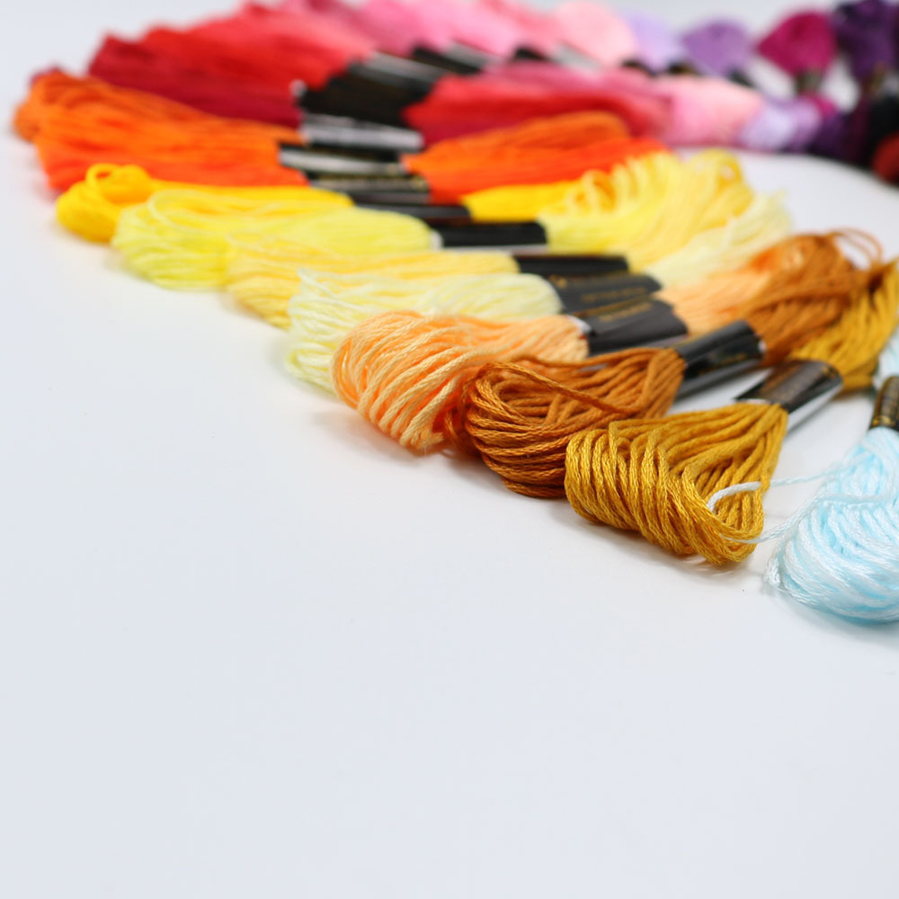 固定された50色のクロスステッチ糸。 テリレン綿刺繍糸。 1 - Embroidery Stitch のレビューと価格