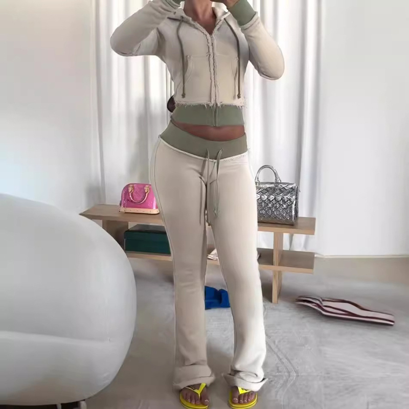 2ピースラウンジセット レディース服 エレガントなトラックス - Embroidery Zip Up Hoodie のレビューと価格