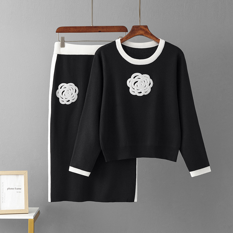 韓国デザインの女性用2点セット,ラウンドカラーのニットウェア - Embroidery Class のレビューと価格