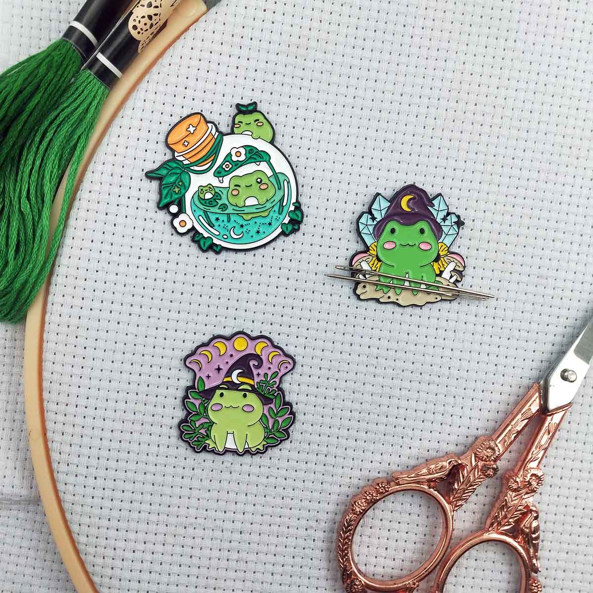 磁気フロッグニードルマインダー、かわいい動物ニードルキーパー - Needle Minder Magnet のレビューと価格